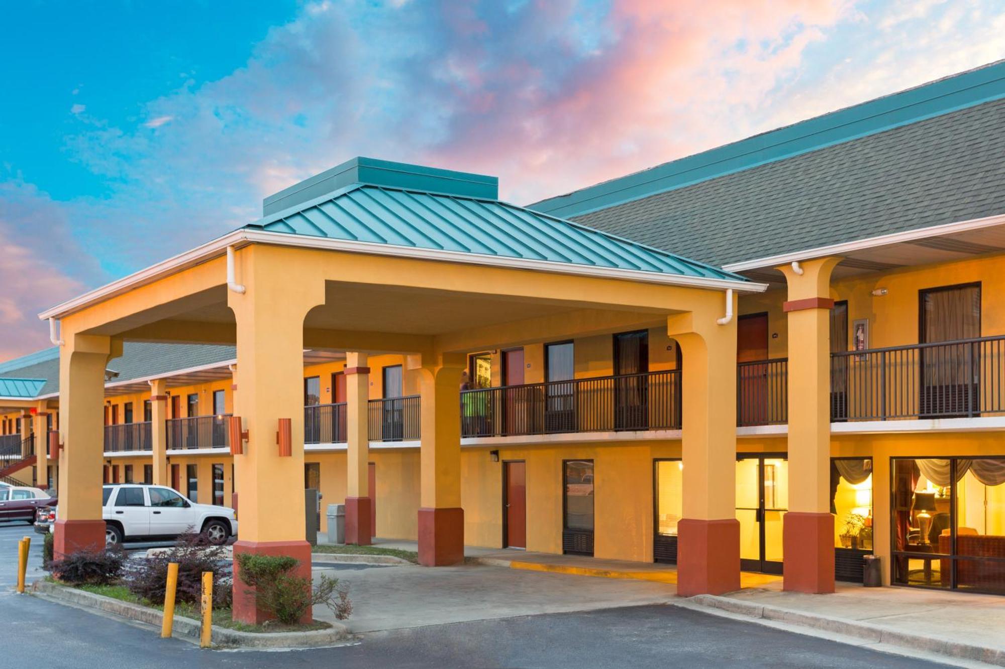 Hotel Super 8 By Wyndham Orangeburg Near I-26 Extérieur photo