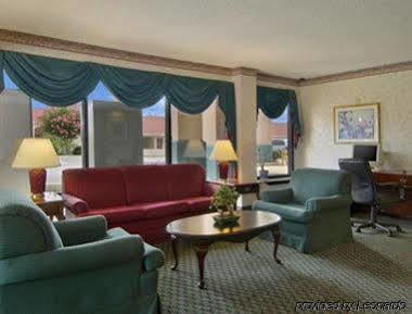 Hotel Super 8 By Wyndham Orangeburg Near I-26 Extérieur photo