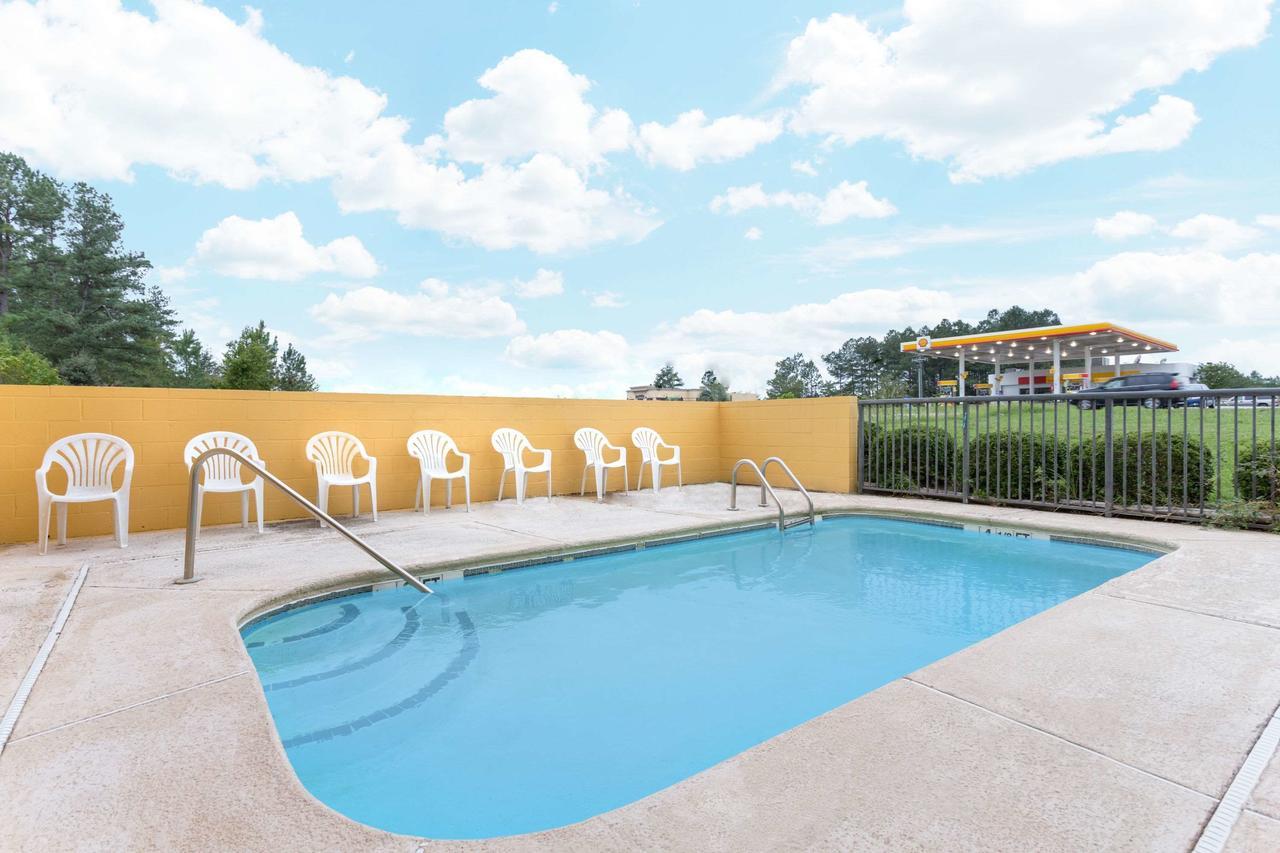Hotel Super 8 By Wyndham Orangeburg Near I-26 Extérieur photo